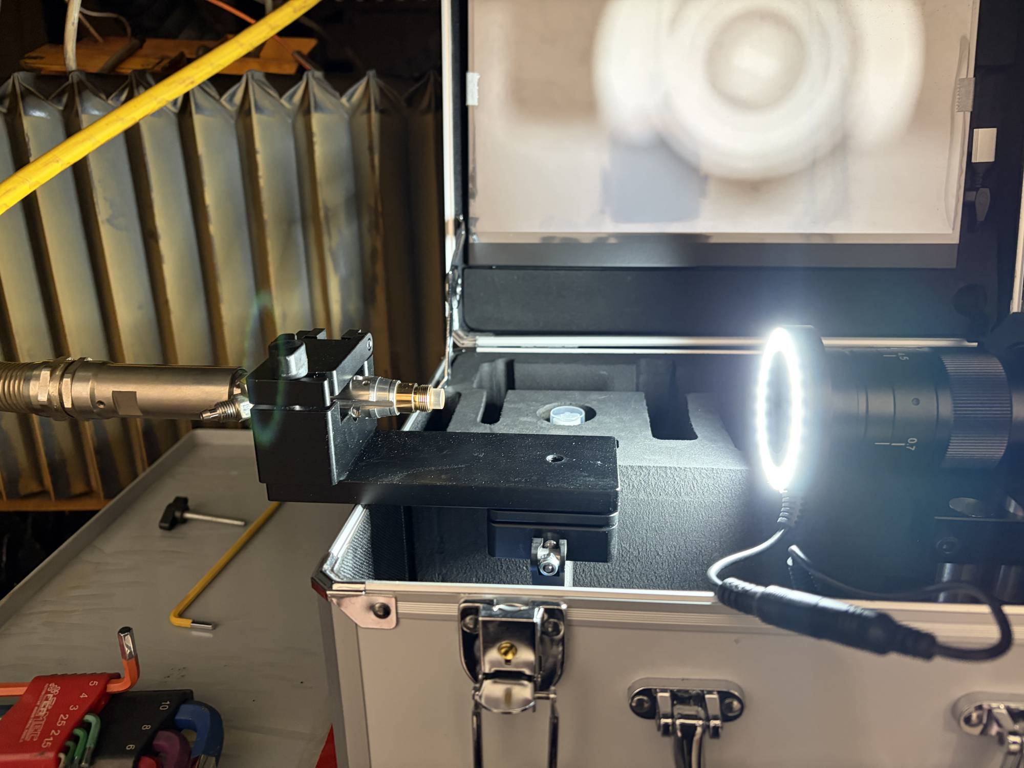 controllo-fibra-ottica-laser-con-microscopio-3